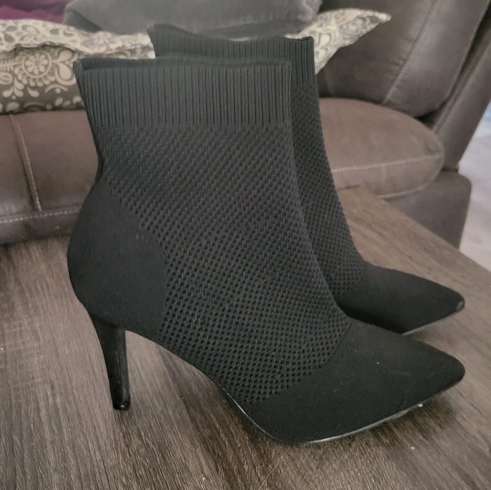 Mia Thick Knit Ankle Boot